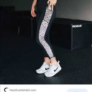 ZYIA Leopard crop leggings